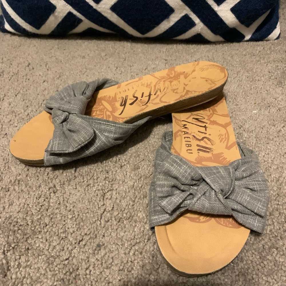 Blow fish bow sandals